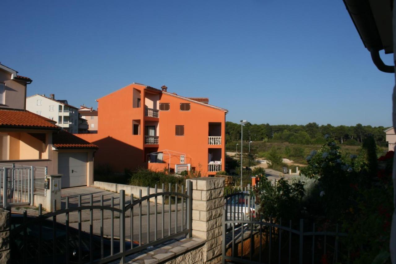 Apartments With Wifi Pula - 6987 Экстерьер фото